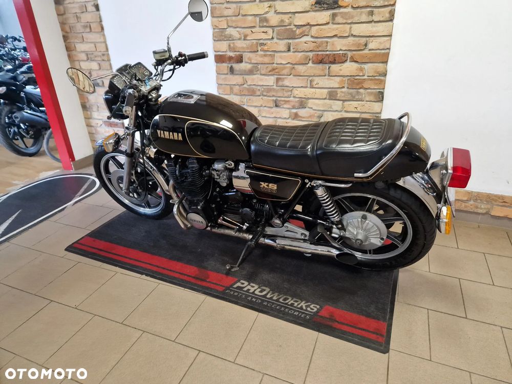 Yamaha XS - 7