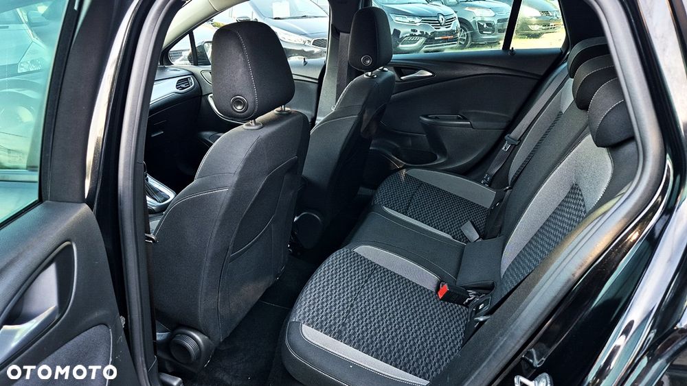 Opel Astra 1.4 T 2020 S&S - 33