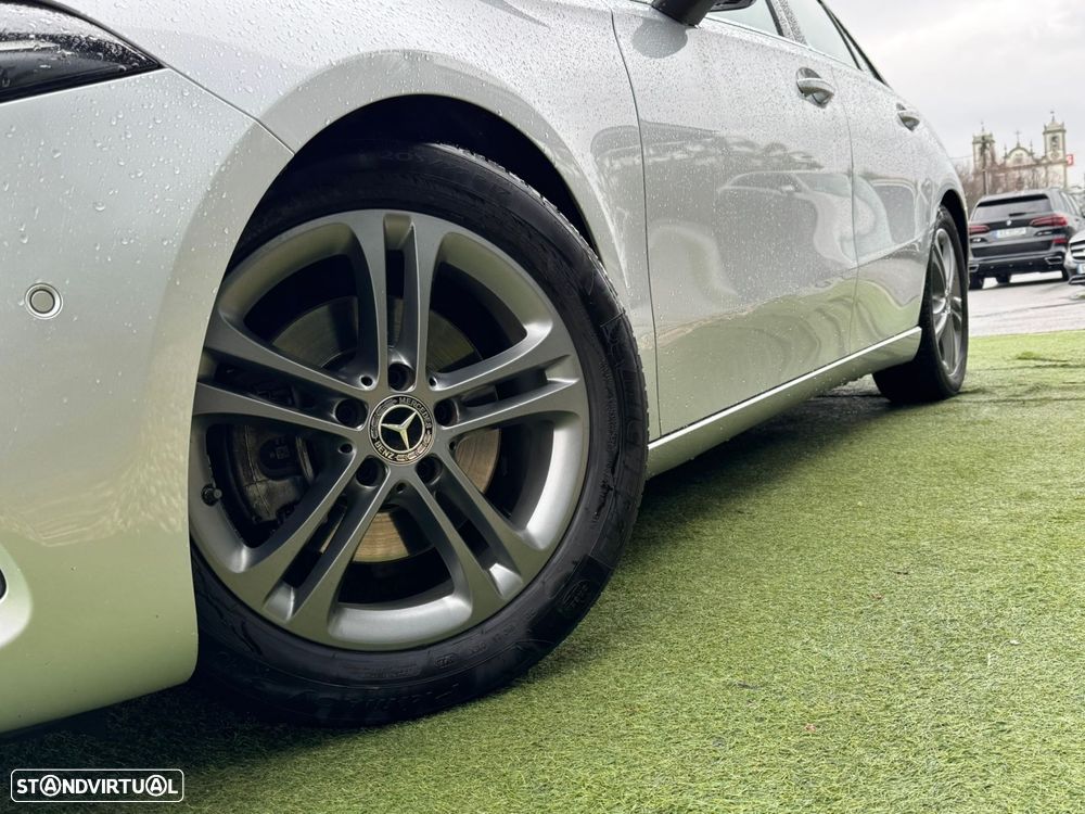 Mercedes-Benz A 200 Limousine d Style Plus Aut. - 4