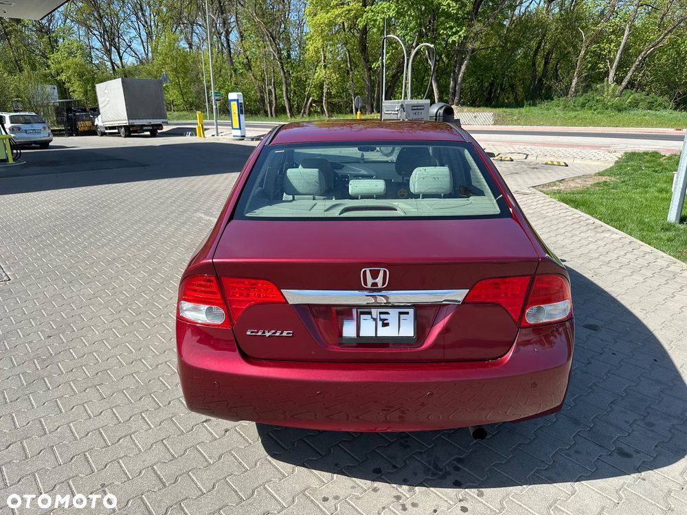Honda Civic 1.8 Executive - 5