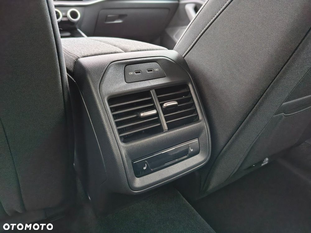 Skoda Superb 2.0 TDI SCR Drive DSG - 20
