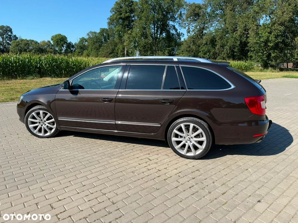 Skoda Superb 2.0 TDI Green tec 4x4 DSG Elegance - 3