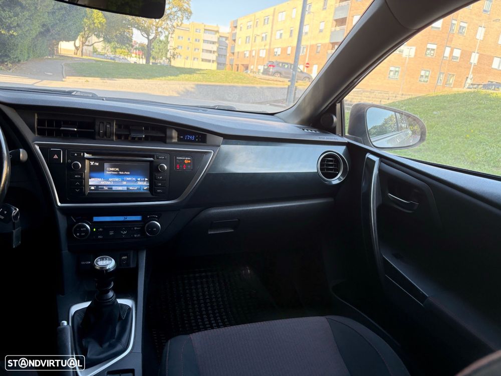 Toyota Auris Touring Sports 1.4 D-4D C.+P.Techo+P.Sport - 22