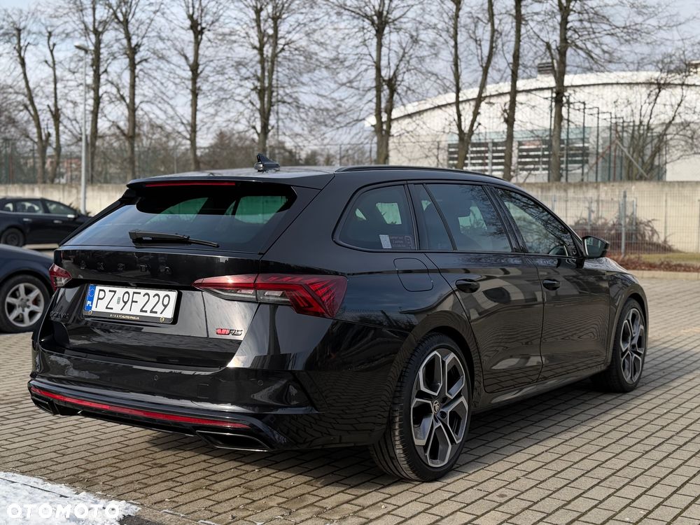 Skoda Octavia 2.0 TDI RS DSG - 21