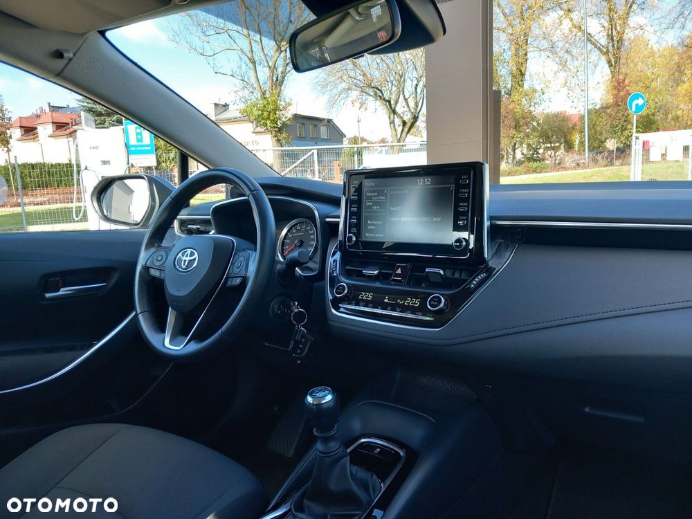Toyota Corolla 1.5 Comfort - 12