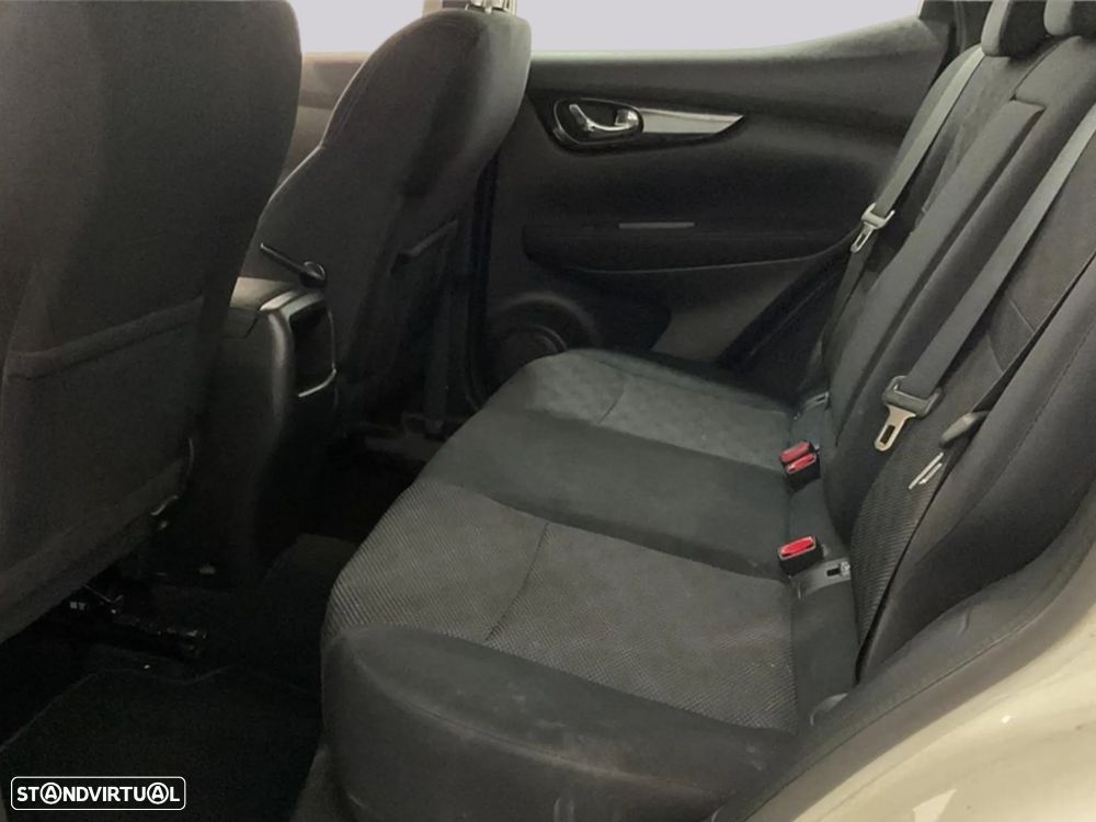 Nissan Qashqai 1.6 dCi Visia 4x4i - 9