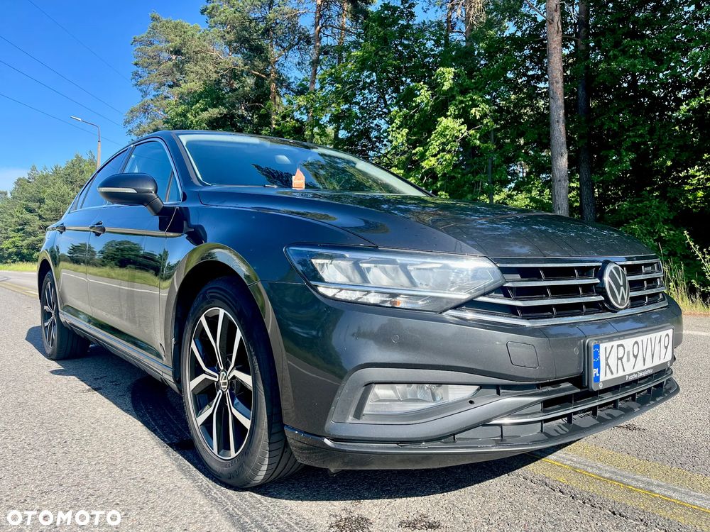 Volkswagen Passat 2.0 TDI SCR Comfortline DSG - 2