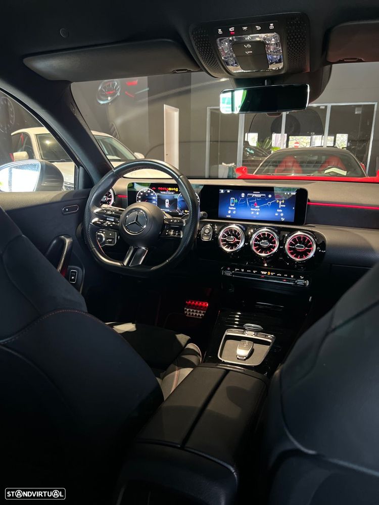 Mercedes-Benz A 250 e AMG Line - 52