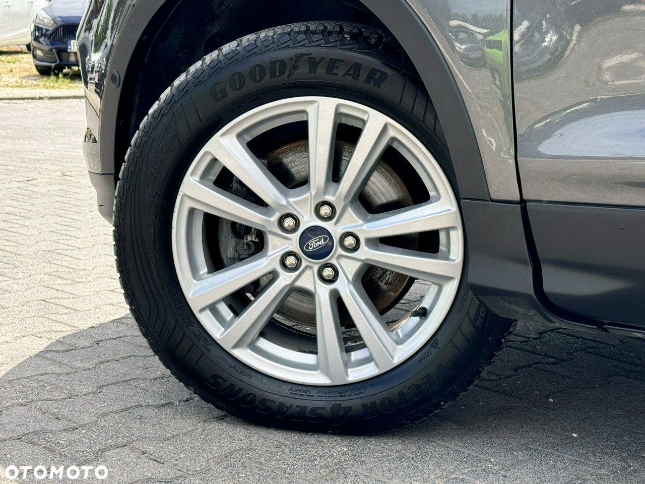 Ford Kuga - 14