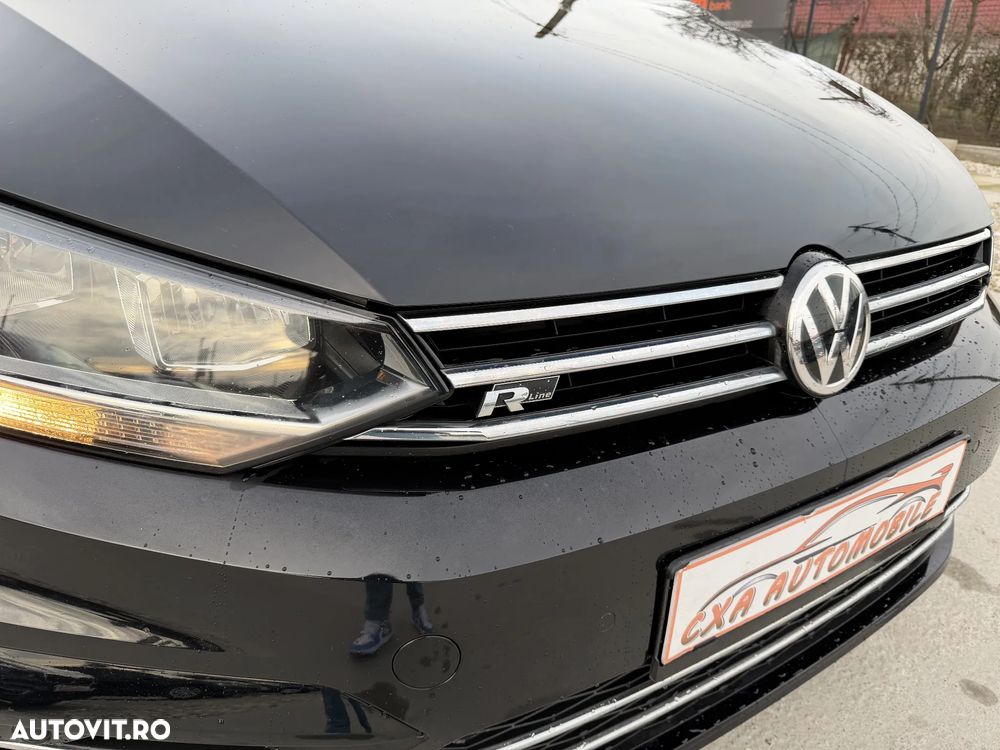 Volkswagen Touran 2.0 TDI SCR Highline - 35