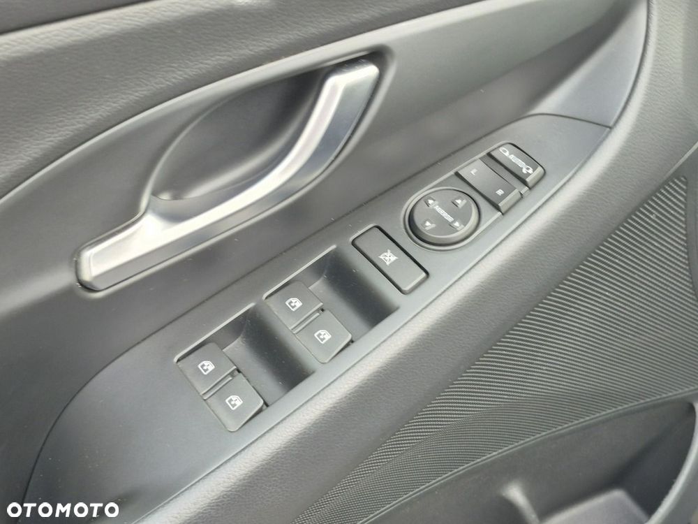 Hyundai i30 1.0 T-GDI Smart - 11