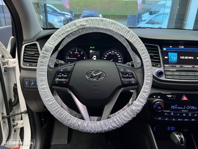 Hyundai Tucson 2.0 CRDi 4WD Auto Premium - 14