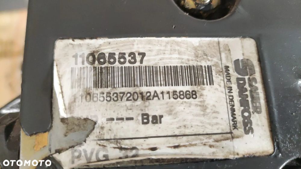 Rozdzielacz hydrauliczny  Sauer PVG32 11065537  Zawór V39754200 Valtra N123 - 10