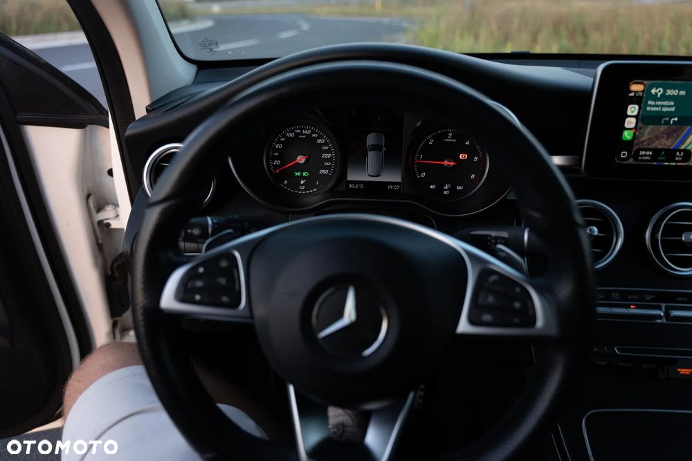 Mercedes-Benz GLC - 24