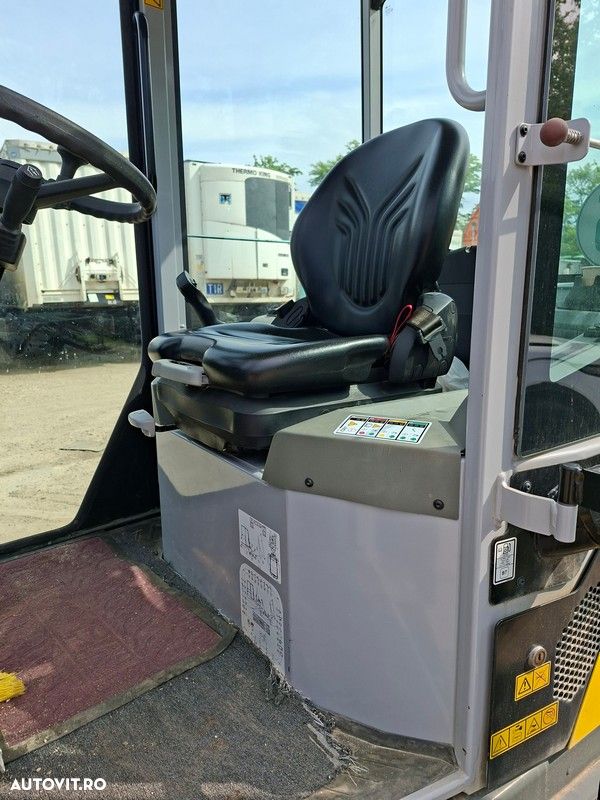Wacker Neuson DW30 - 7