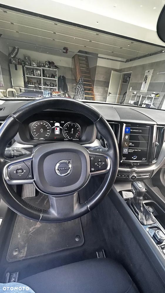 Volvo XC 60 T4 Momentum - 7