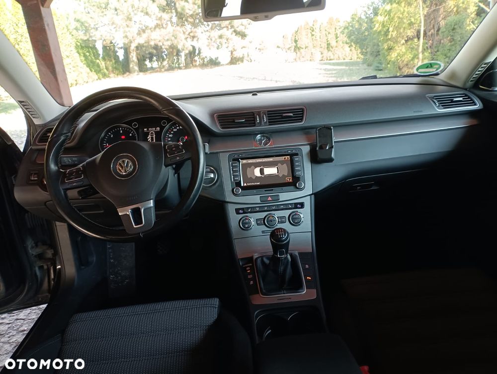 Volkswagen Passat Variant 2.0 TDI BlueMotion Technology Comfortline - 14