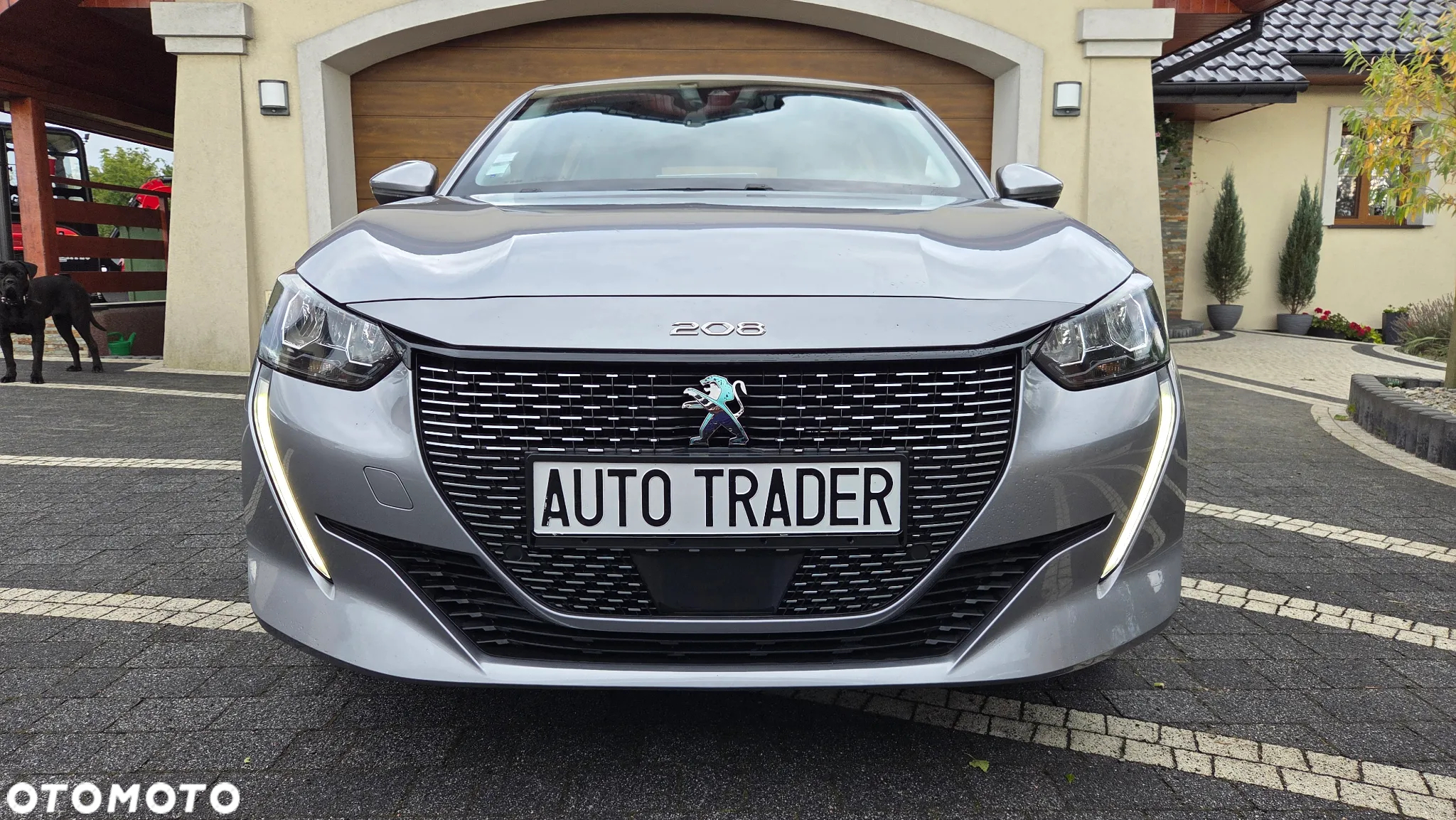 Peugeot 208 e-208 Allure - 20