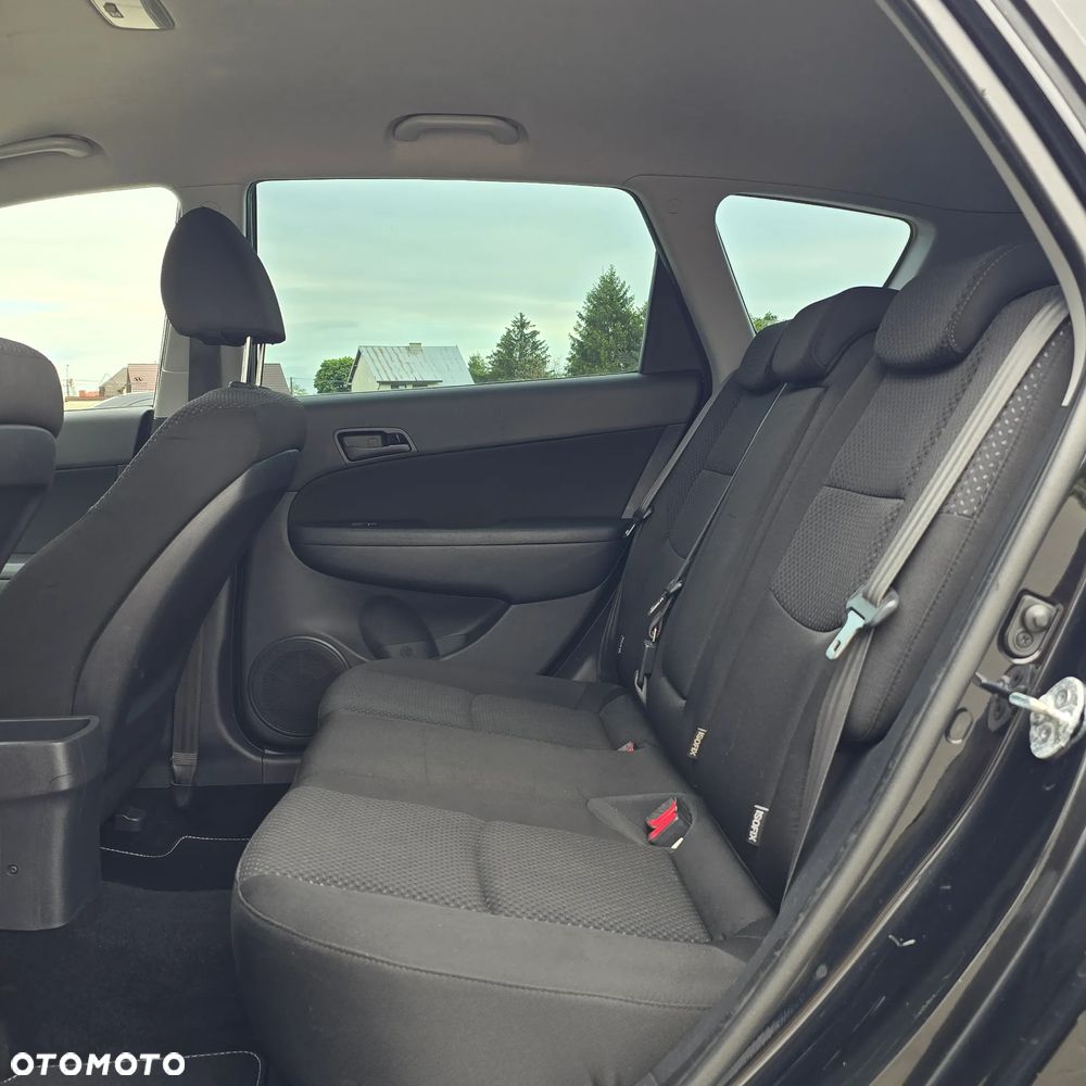 Hyundai i30 i30cw 1.6 CRDi blue Classic - 26