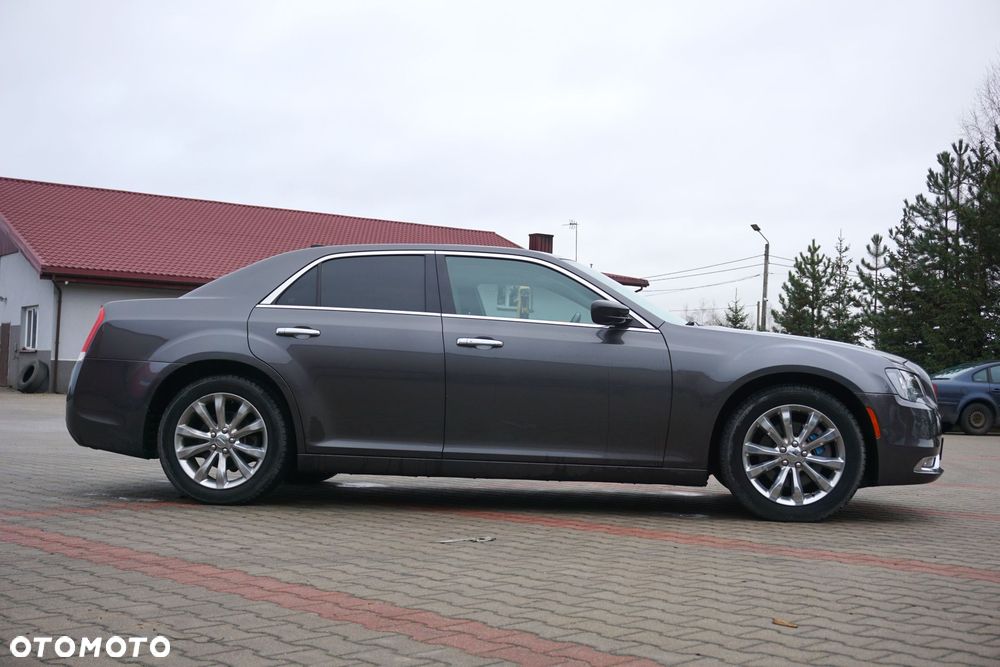 Chrysler 300 - 8