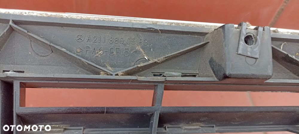 MERCEDES W211 AVANTGARDE GRILL ATRAPA PRZEDNIA GRIL - 13