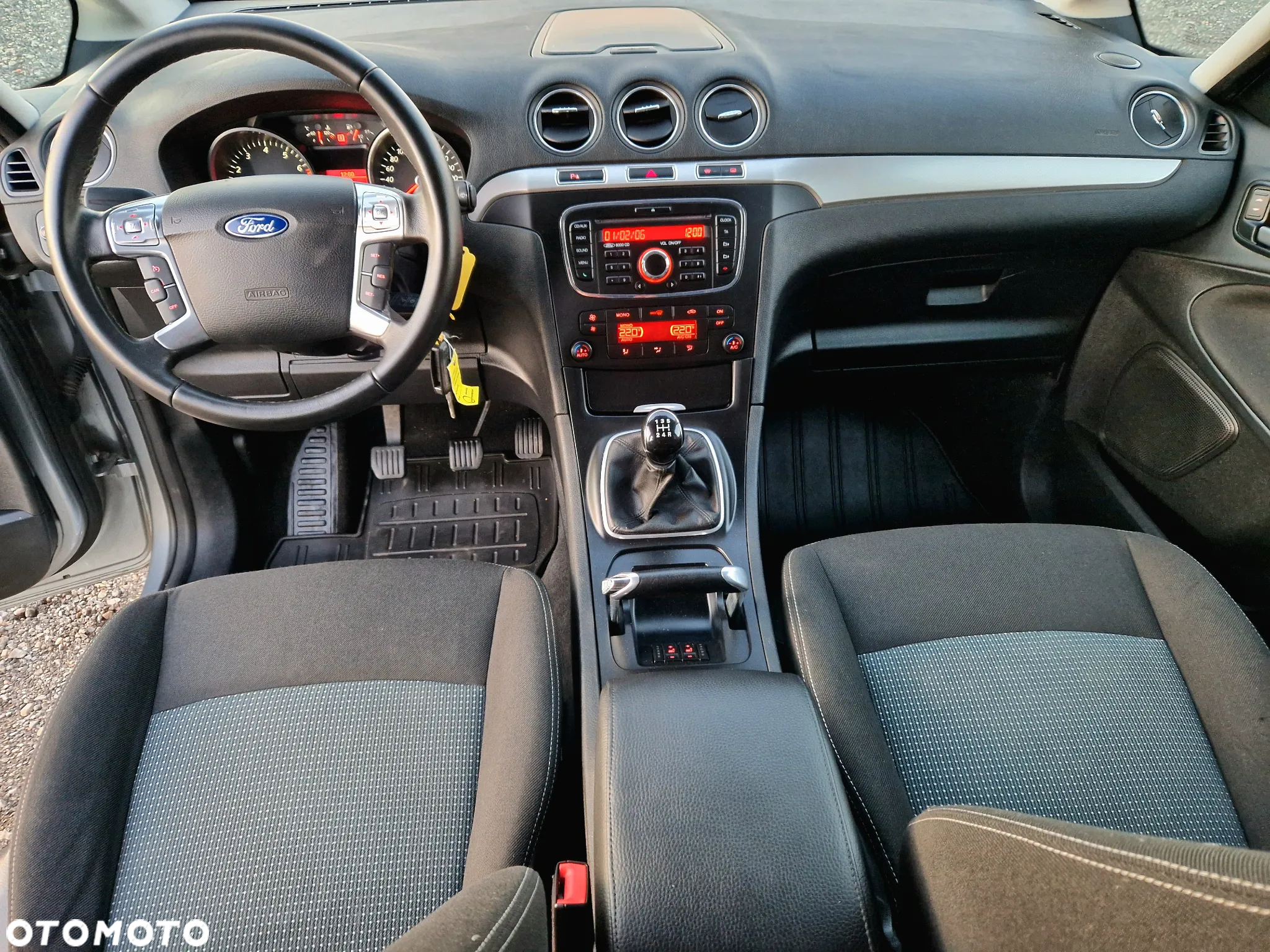 Ford Galaxy - 19