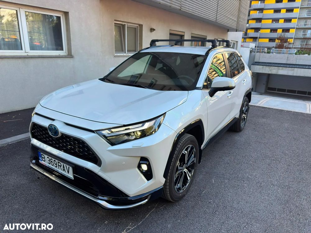 Toyota RAV4 - 1
