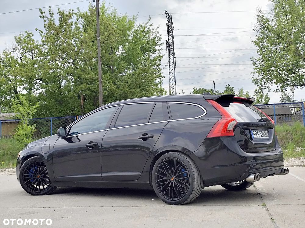 Volvo V60 D6 AWD Plug-in Hybrid Summum - 6
