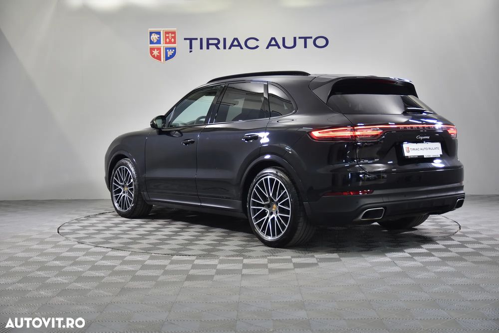 Porsche Cayenne - 3