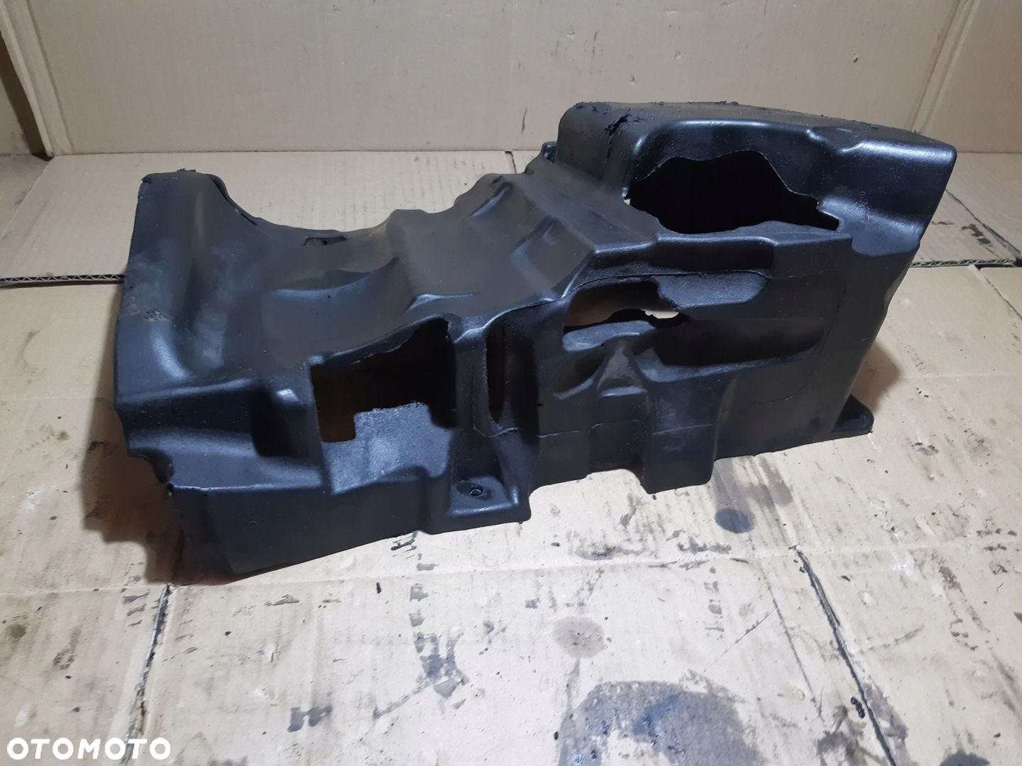 AUDI A4 B9 2.0 TDI WYGŁUSZENIE OSŁONA MISKI OLEJOWEJ 04L103660G - 8