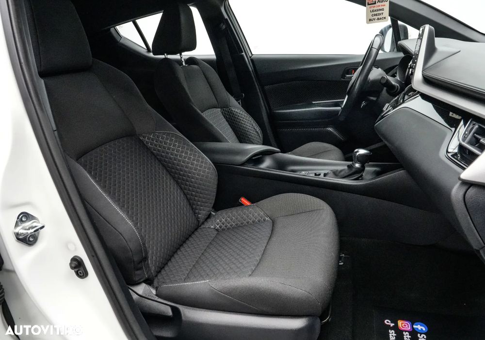 Toyota C-HR 1.8 HSD 122 CP 4x2 CVT C-lassy bi-tone - 14