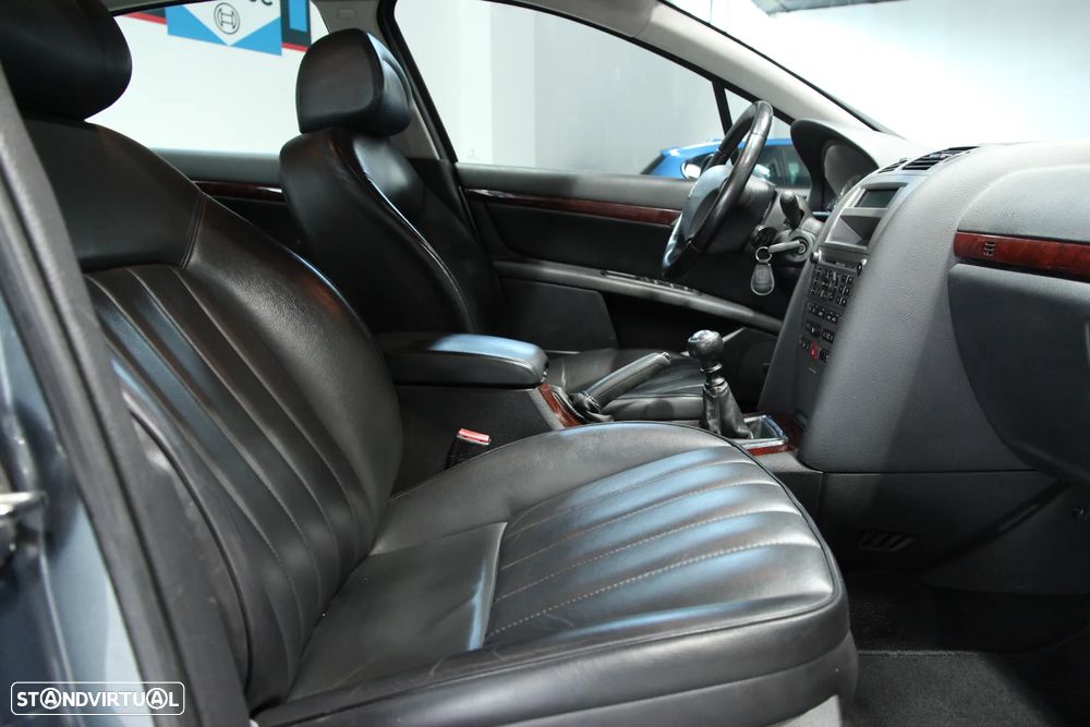 Peugeot 407 2.0 HDi Executive - 7
