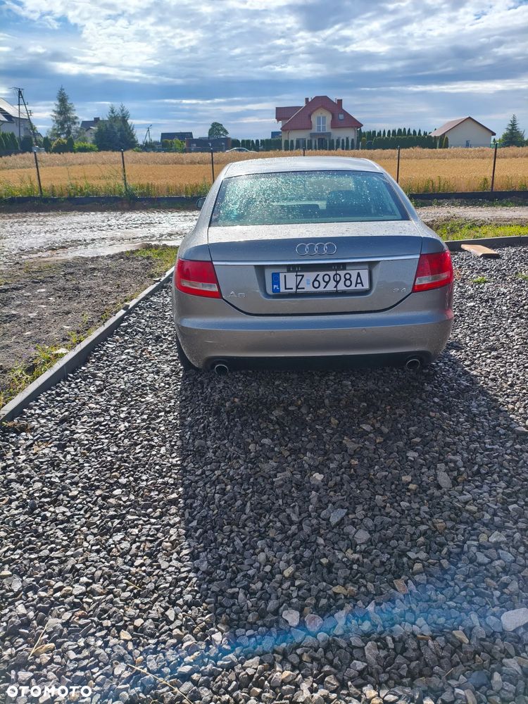 Audi A6 Limousine 2.4 - 14