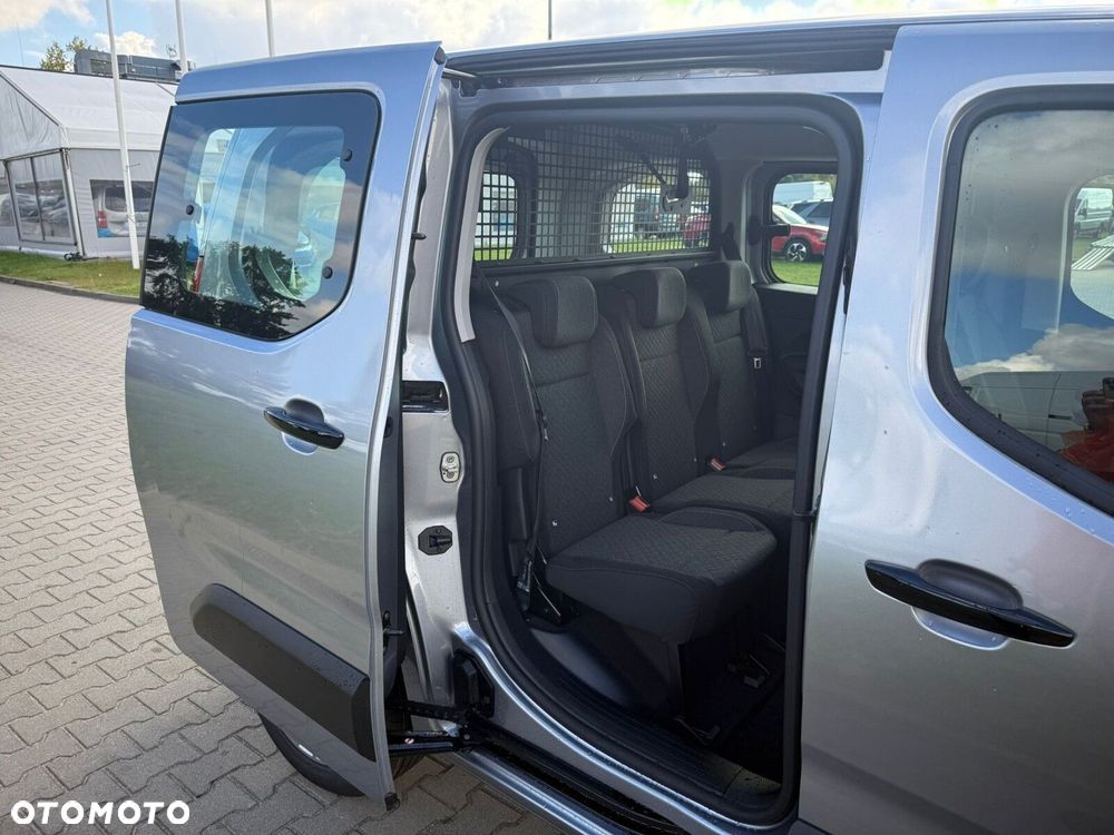 Opel Combo Combo Kombi Edition Plus 1.2 PureTech 110 KM S&S MT6 - 15