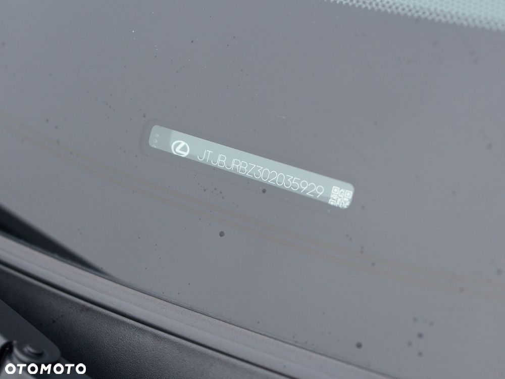 Lexus NX 300h Elite 2WD - 22