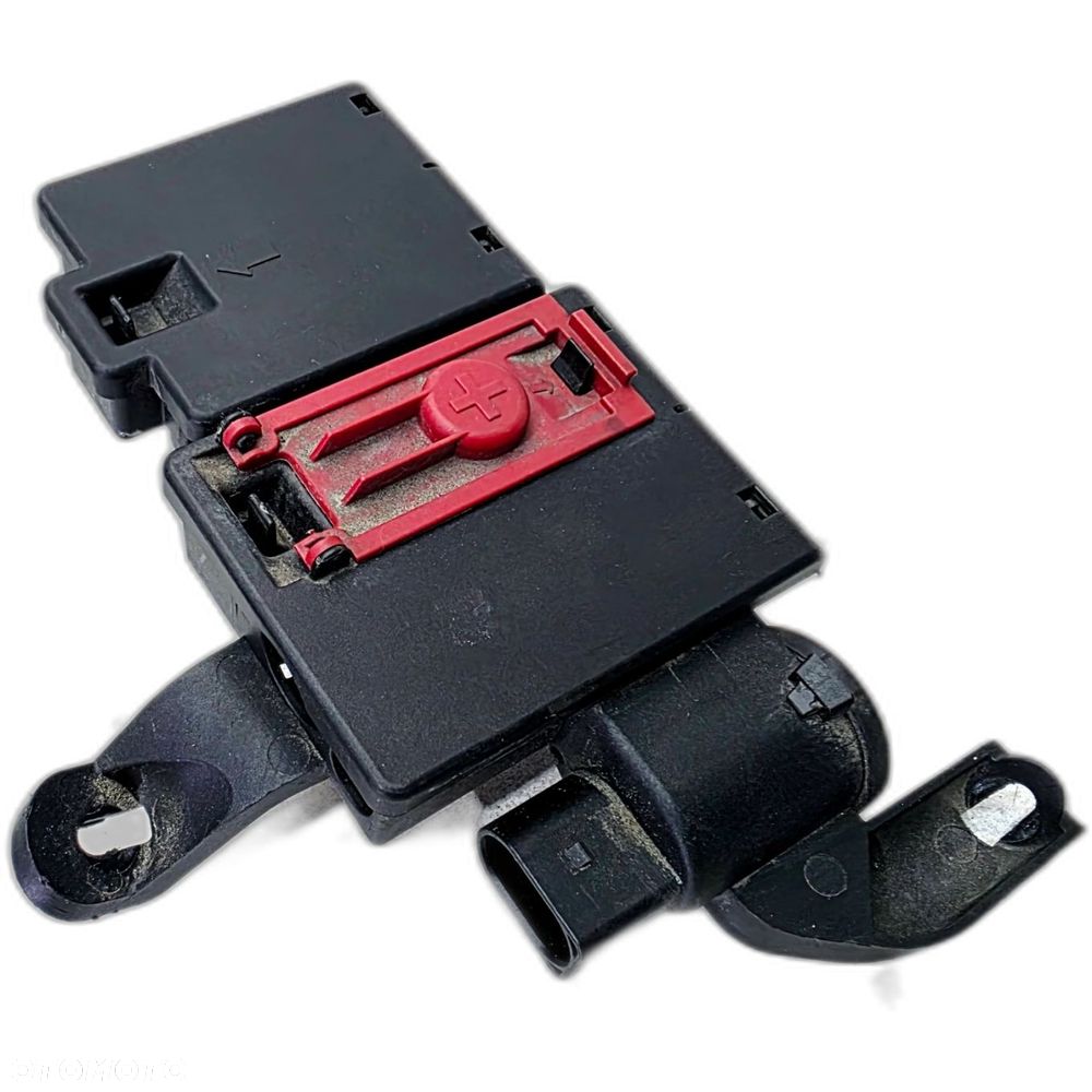 ROZDZIELACZ PRĄDU KLEMA + AUDI Q7 4M 4M0941823A - 1