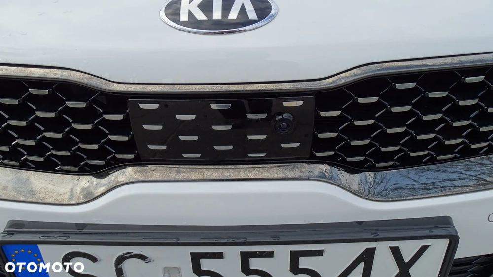 Kia Stinger - 11