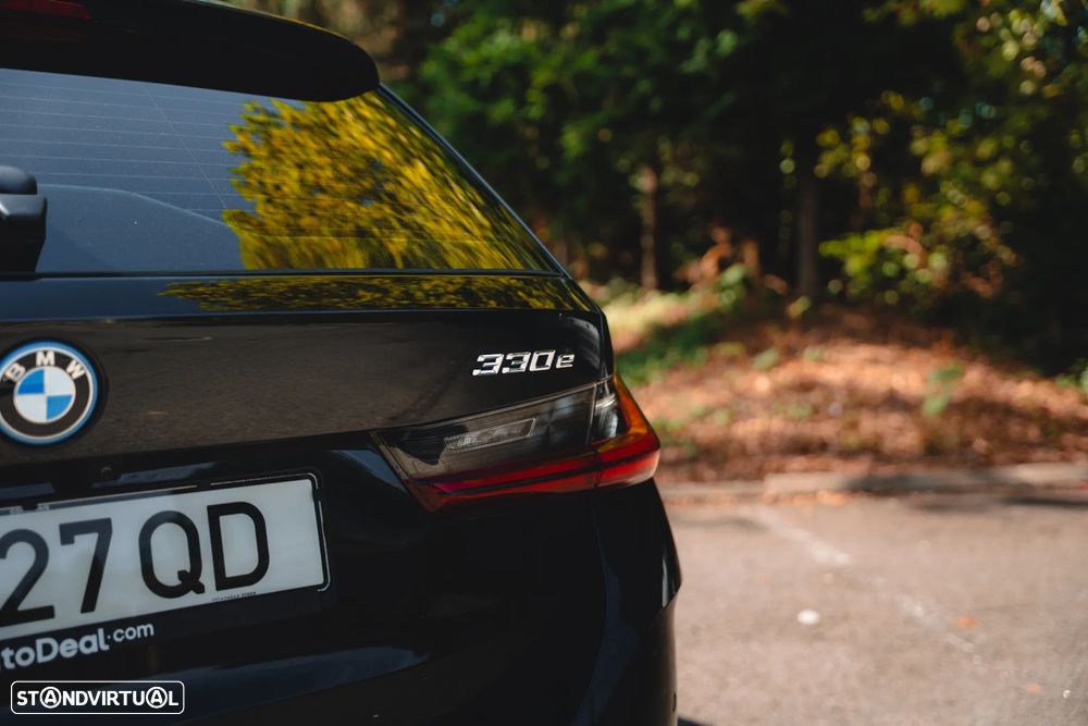 BMW 330 e Aut. - 25