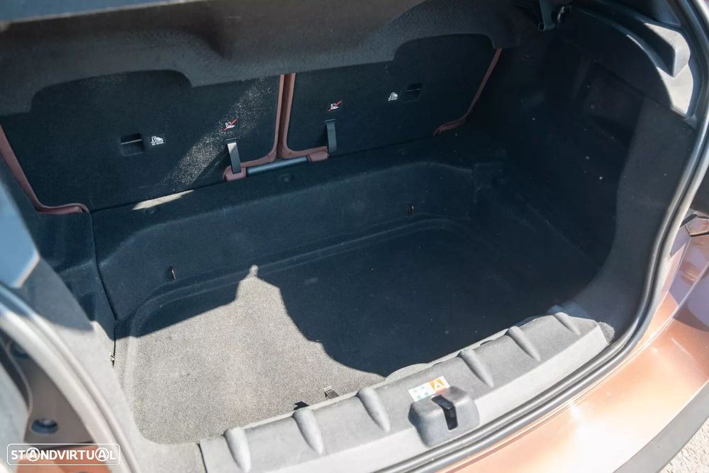 MINI Paceman Cooper D - 16