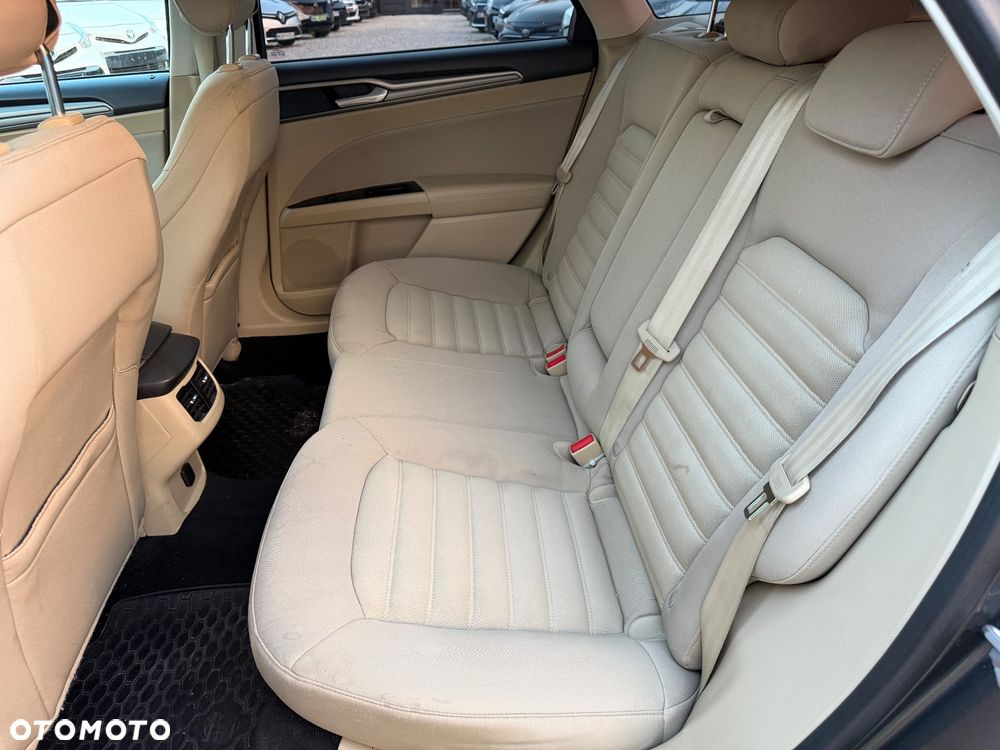 Ford Mondeo - 23