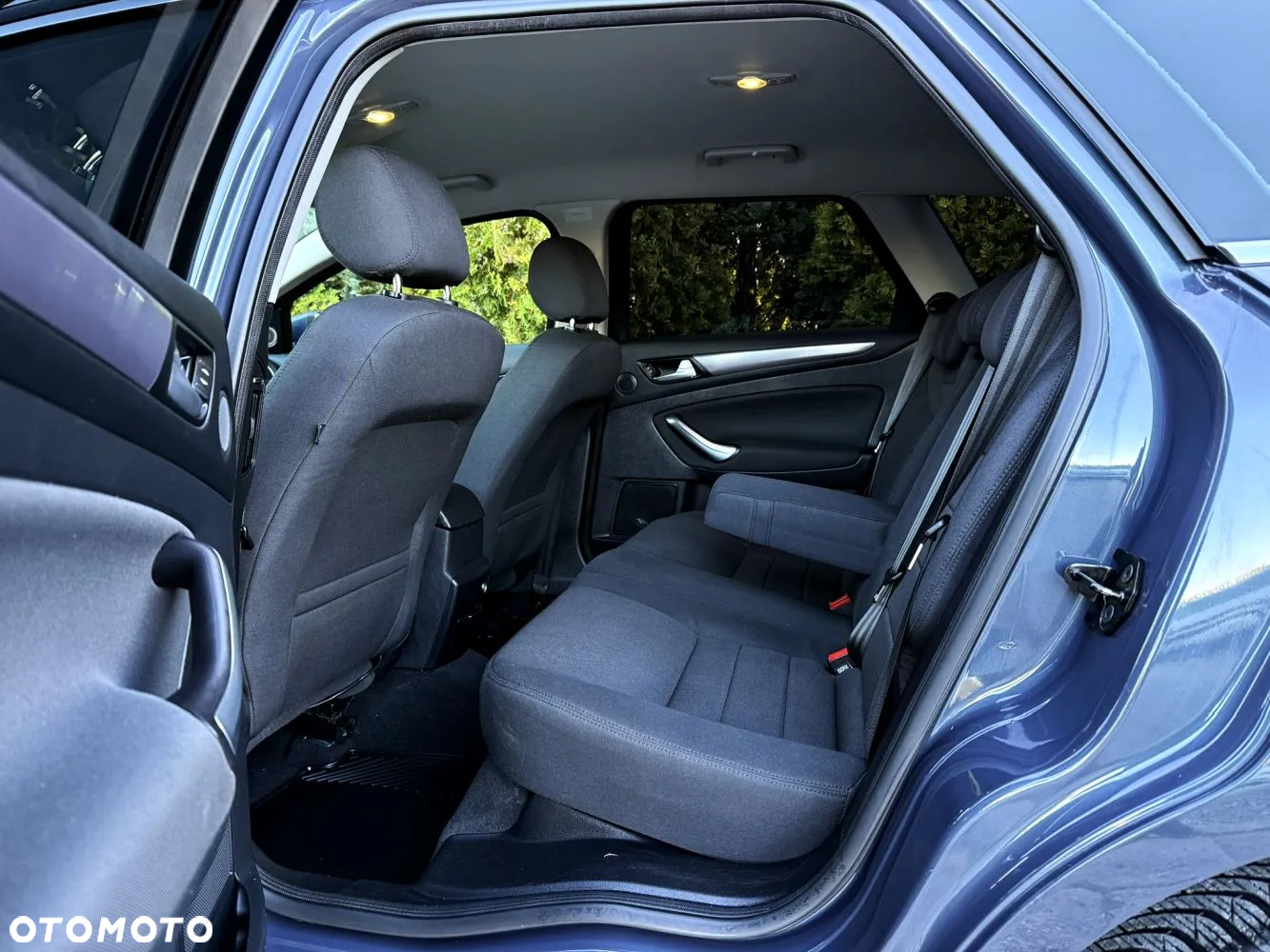 Ford Mondeo - 36
