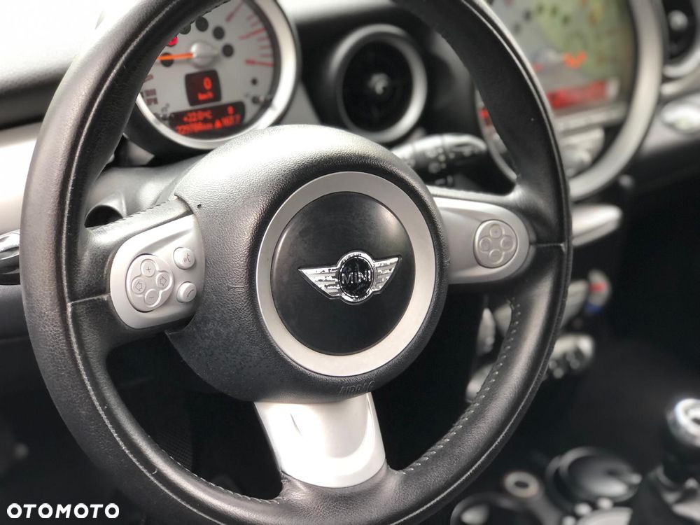 MINI ONE - 9