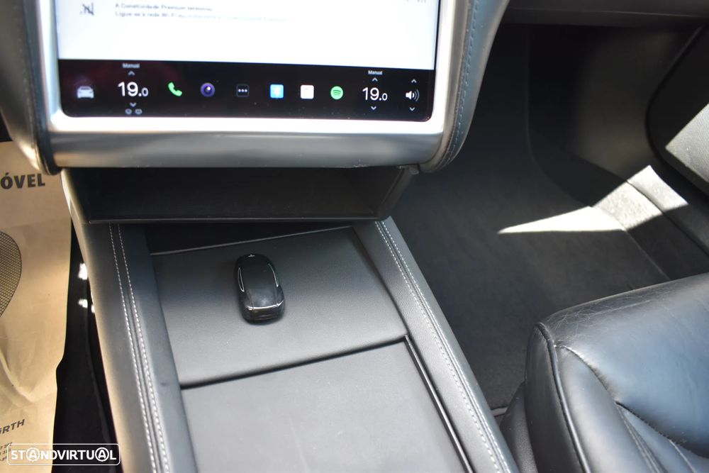 Tesla Model S 85 - 9