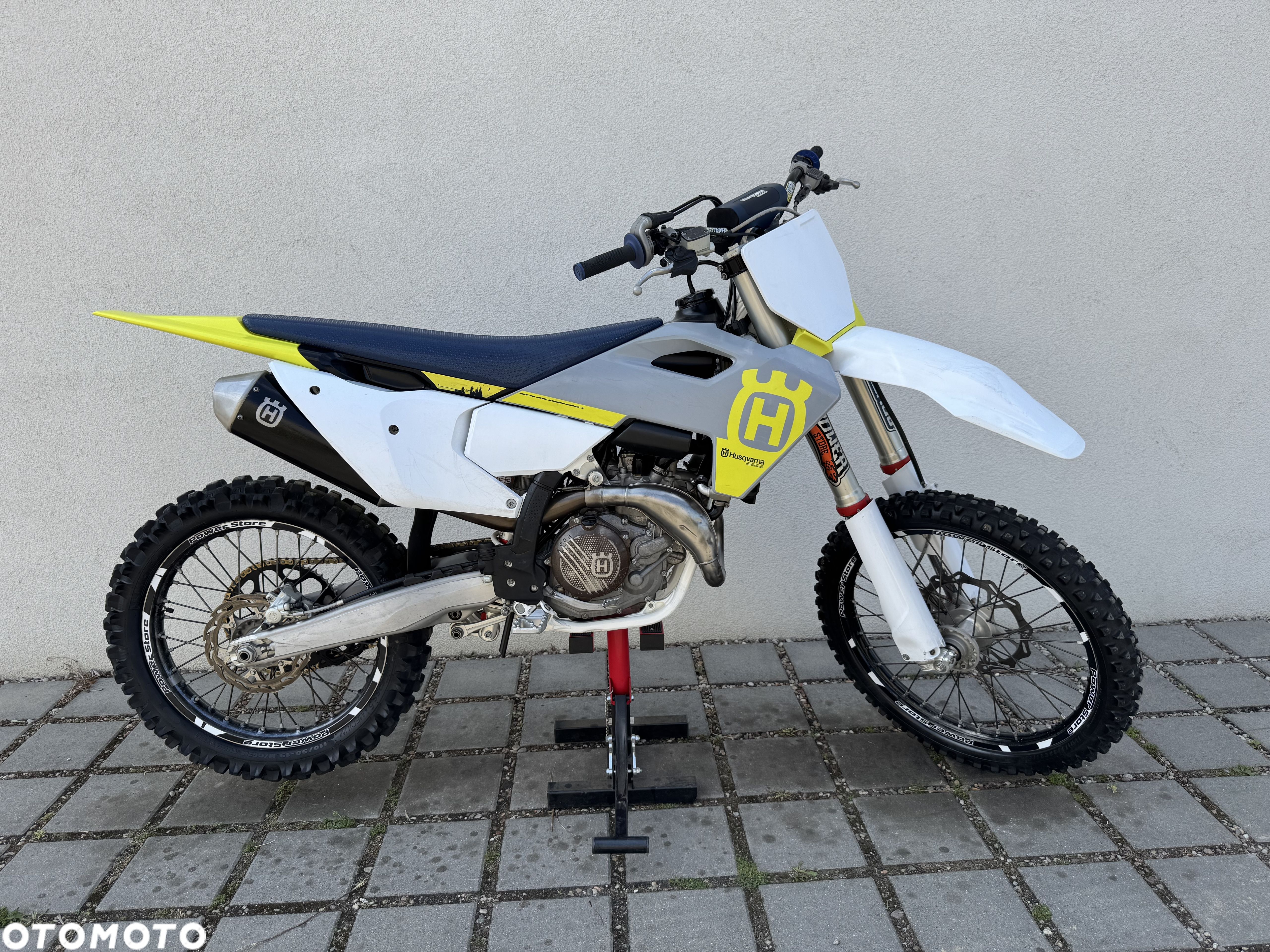 Husqvarna FC