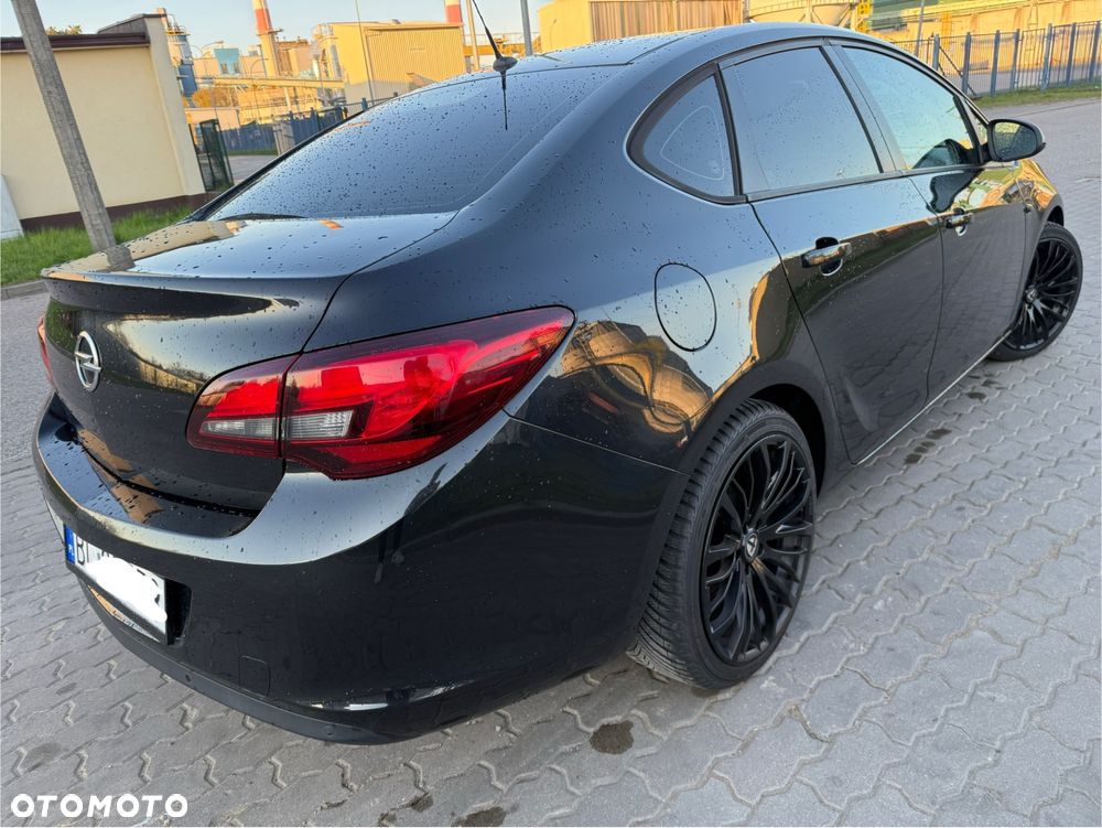 Opel Astra - 3
