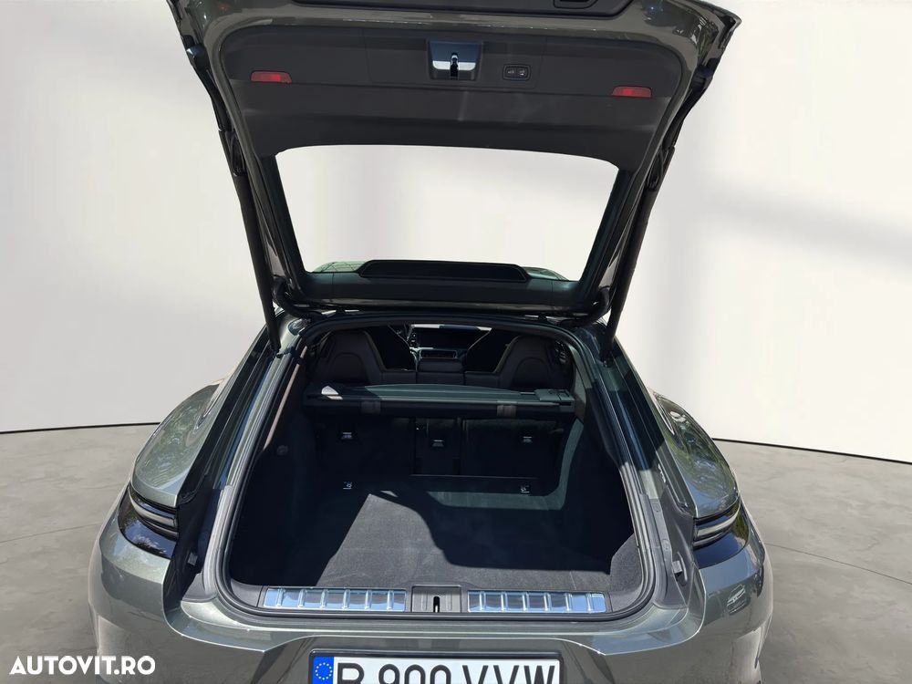 Porsche Panamera 4 - 20