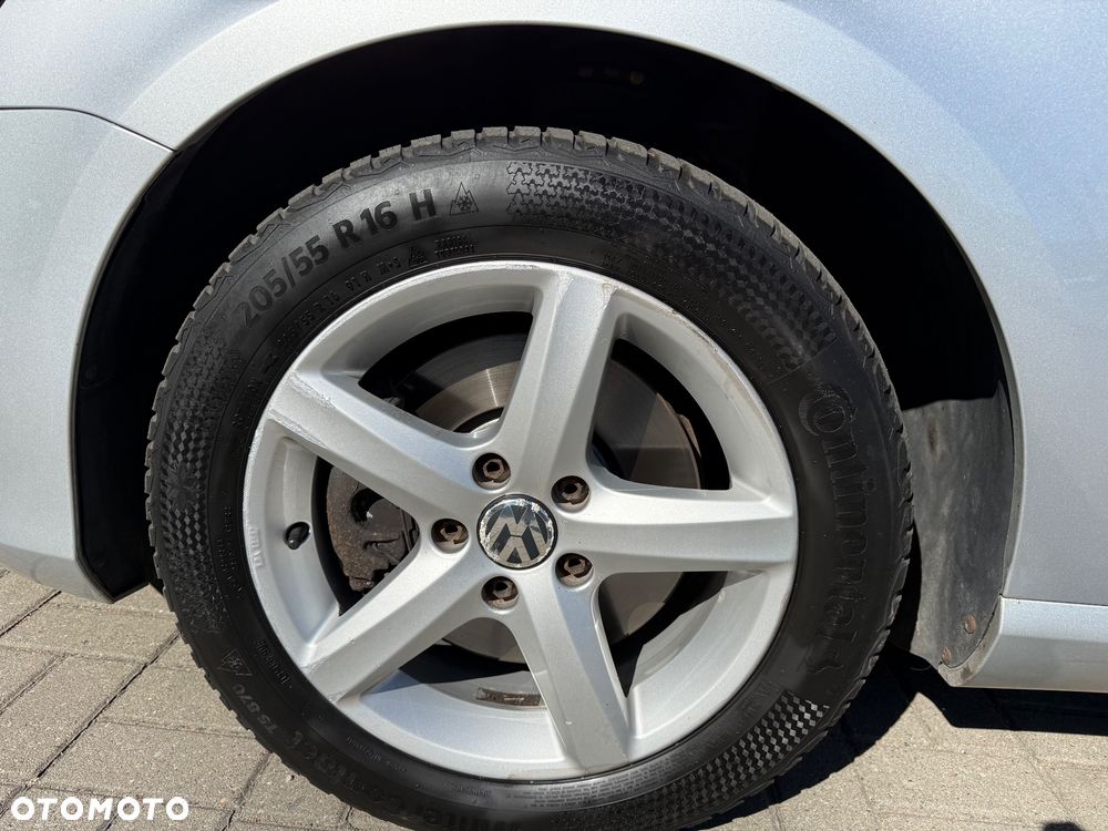 Volkswagen Passat 2.0 TDI Highline - 8