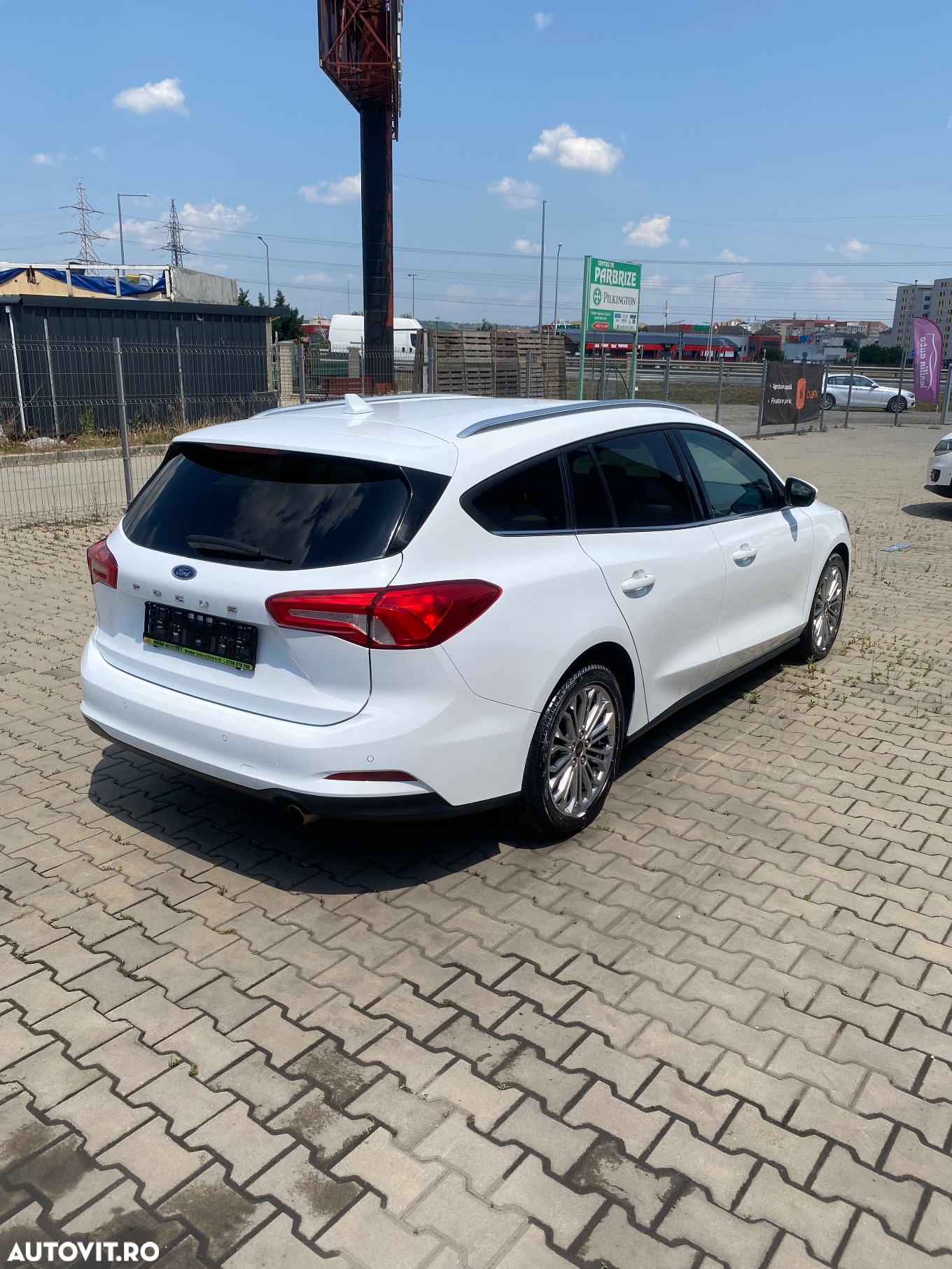 Ford Focus - 12