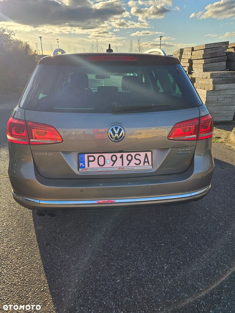 Volkswagen Passat 2.0 TDI DPF Highline DSG - 16