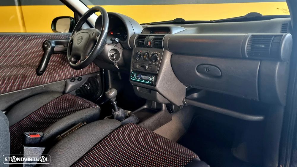 Opel Corsa 1.5 TD Sport - 12